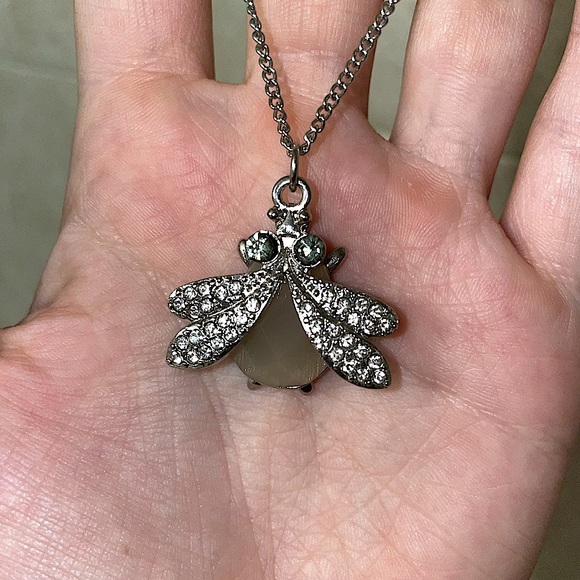 Moth Fly long necklace - Picture 3 of 3